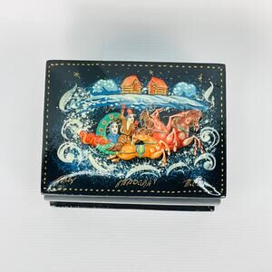 Russian Lacquered Winter Horse Carriage Hand Painted Small Trinket Hinged Box